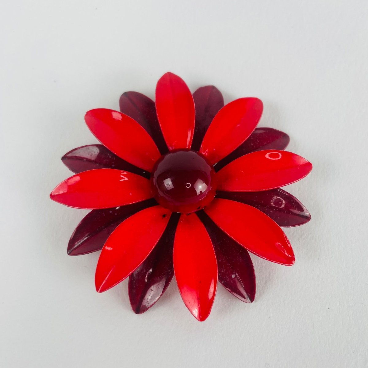 Hippy Red Flower Brooch - Hart & Hive