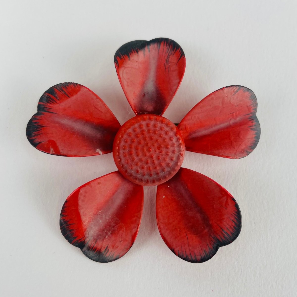 Red Flower Brooch - Hart & Hive
