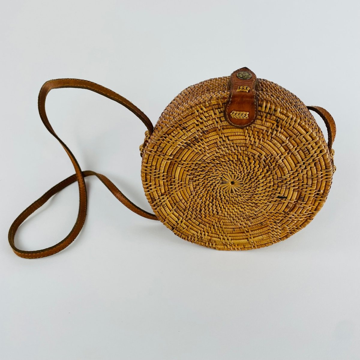 Round Wicker Handbag - Hart & Hive